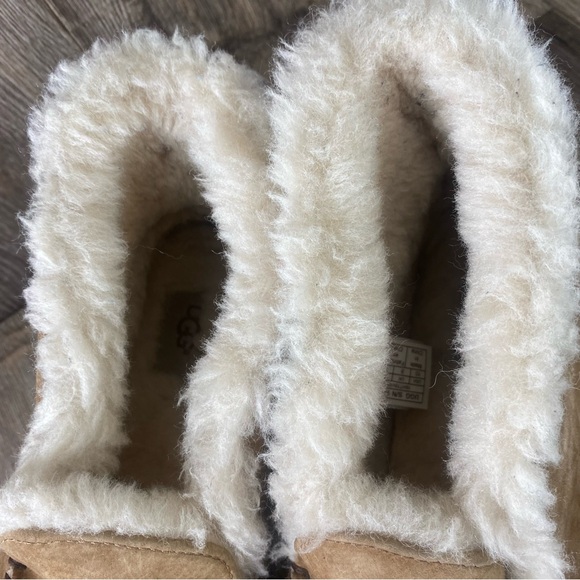 UGG Alena Brilliant Women’s 10 Chestnut Slippers Cozy Moccasin Suede  Warm - Picture 6 of 9